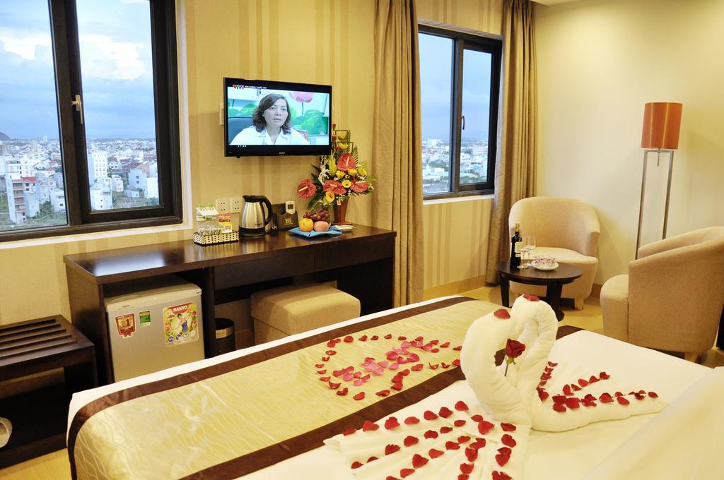 Bac Cuong Hotel Дананг Екстер'єр фото