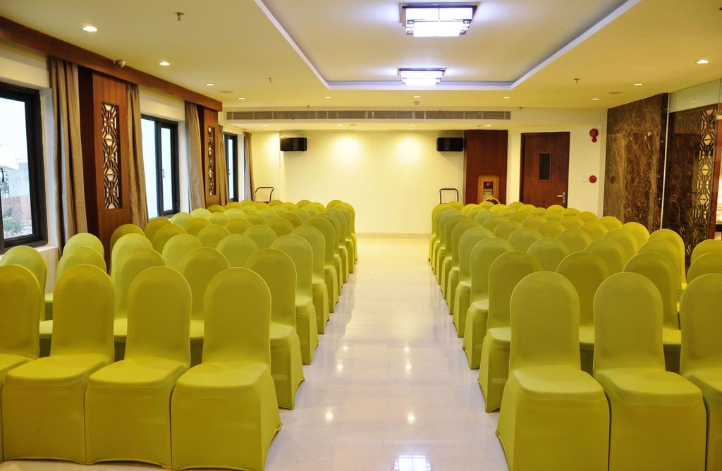 Bac Cuong Hotel Дананг Екстер'єр фото