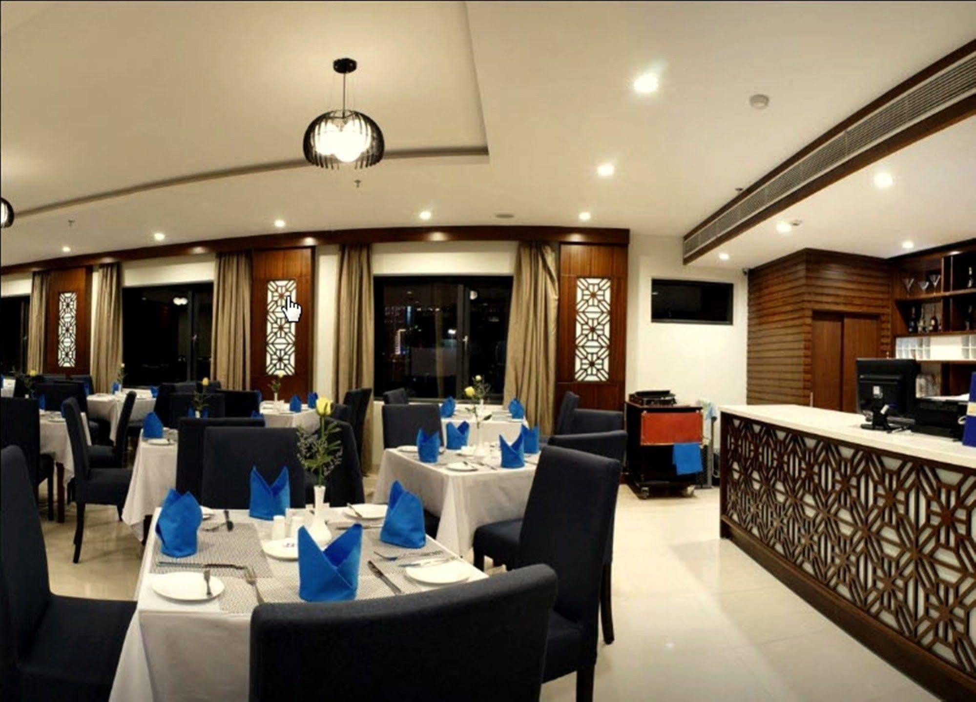 Bac Cuong Hotel Дананг Екстер'єр фото