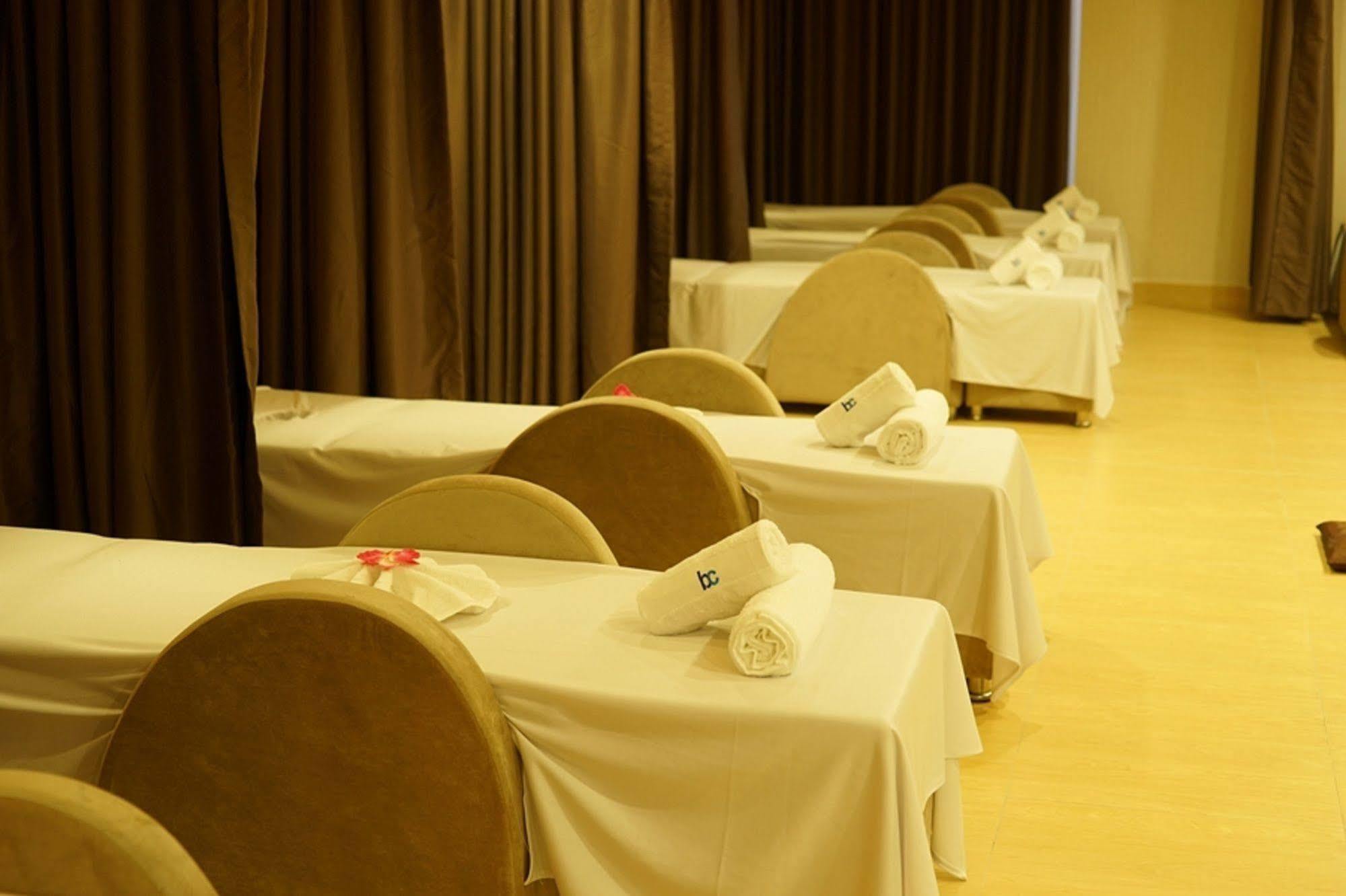 Bac Cuong Hotel Дананг Екстер'єр фото