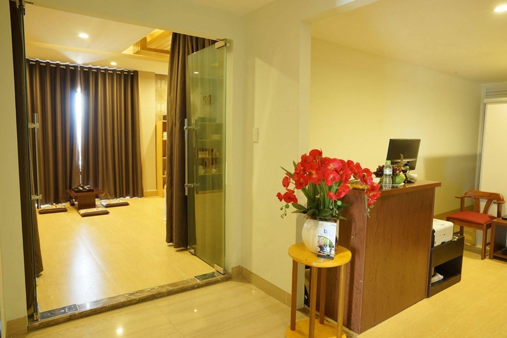 Bac Cuong Hotel Дананг Екстер'єр фото
