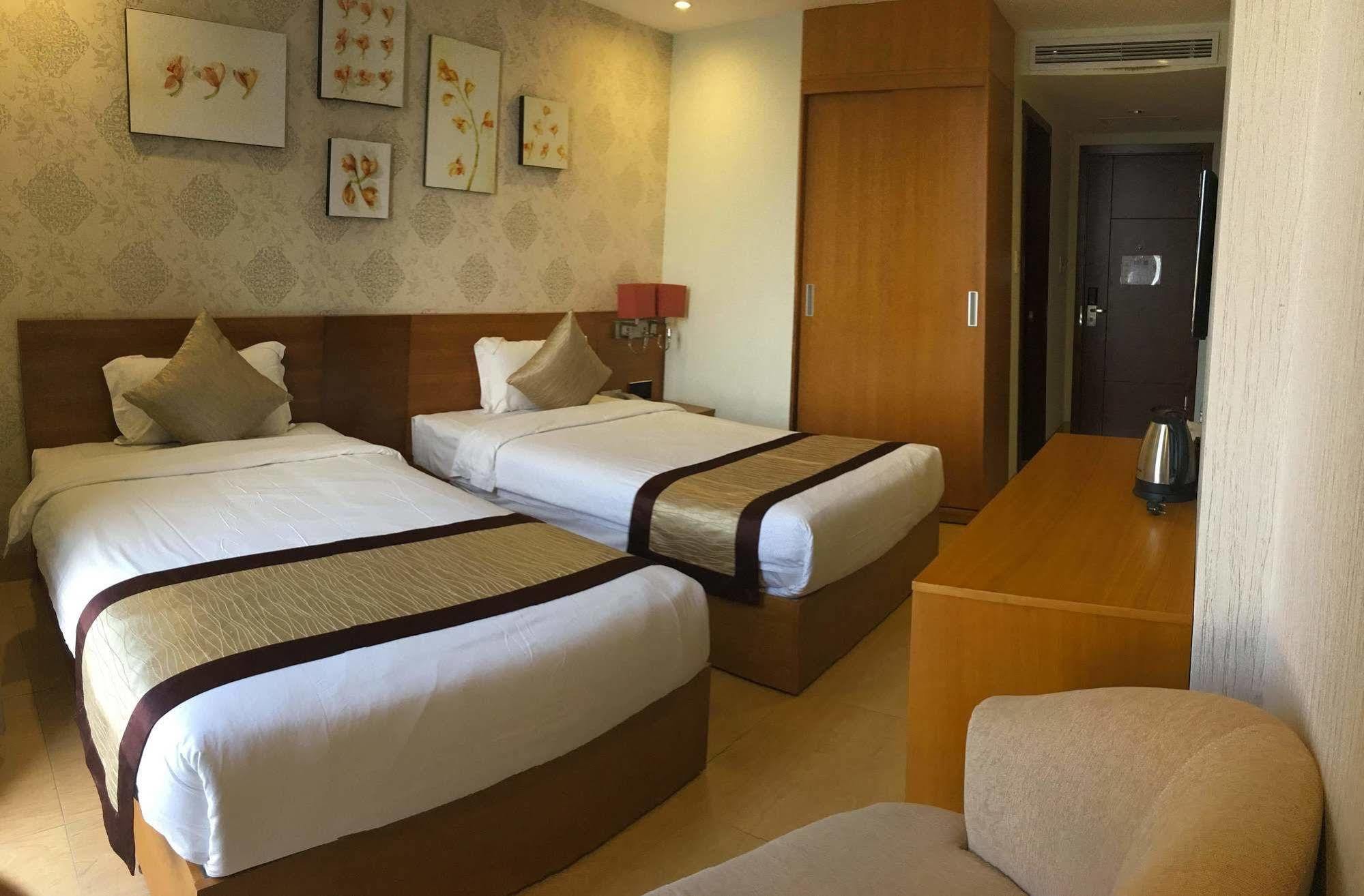 Bac Cuong Hotel Дананг Екстер'єр фото
